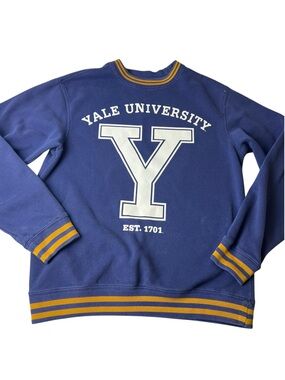Yale University Men’s Small Preppy Gold Trimmed Collegiate Crewneck Sweatshirt